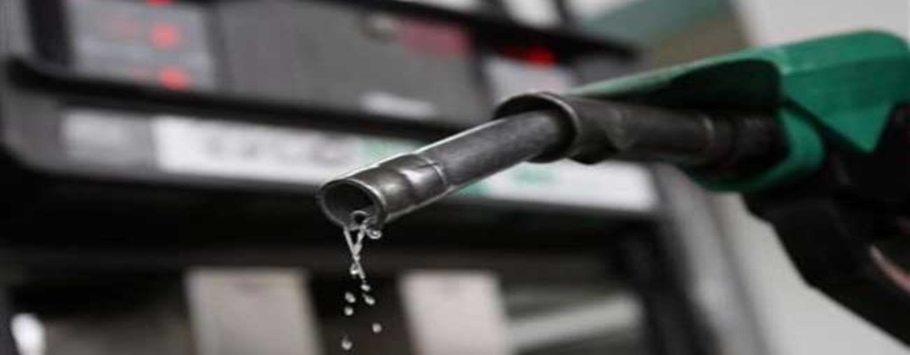 Breaking: Buhari approves reduction of Petroleum pump price to N130